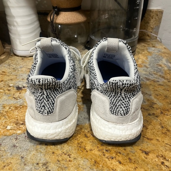 Adidas ultra boost prime green size 7 - Picture 4 of 9